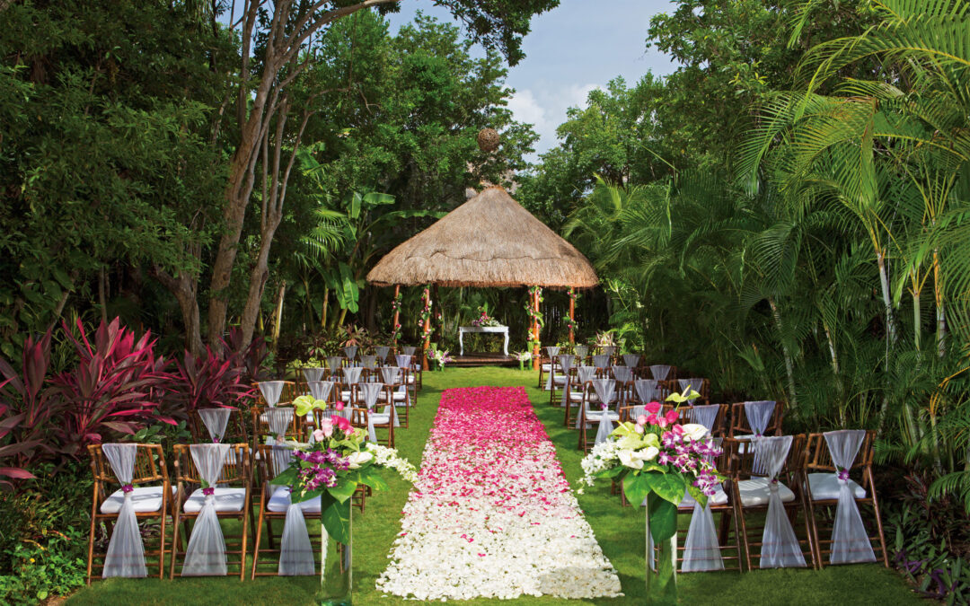 Cozy Weddings at Dreams Tulum