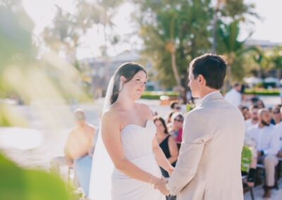 courtney and garrett saying their vows